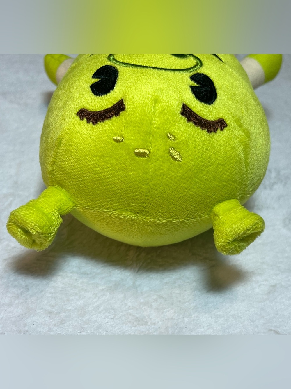 Shrek Anniversary Edition 4 Movie DVD Collection with Shrek Plushie - Picture 10 of 13